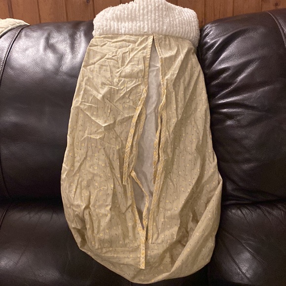 8 piece Lambs & Ivy yellow, cream and green crib set - Picture 7 of 13